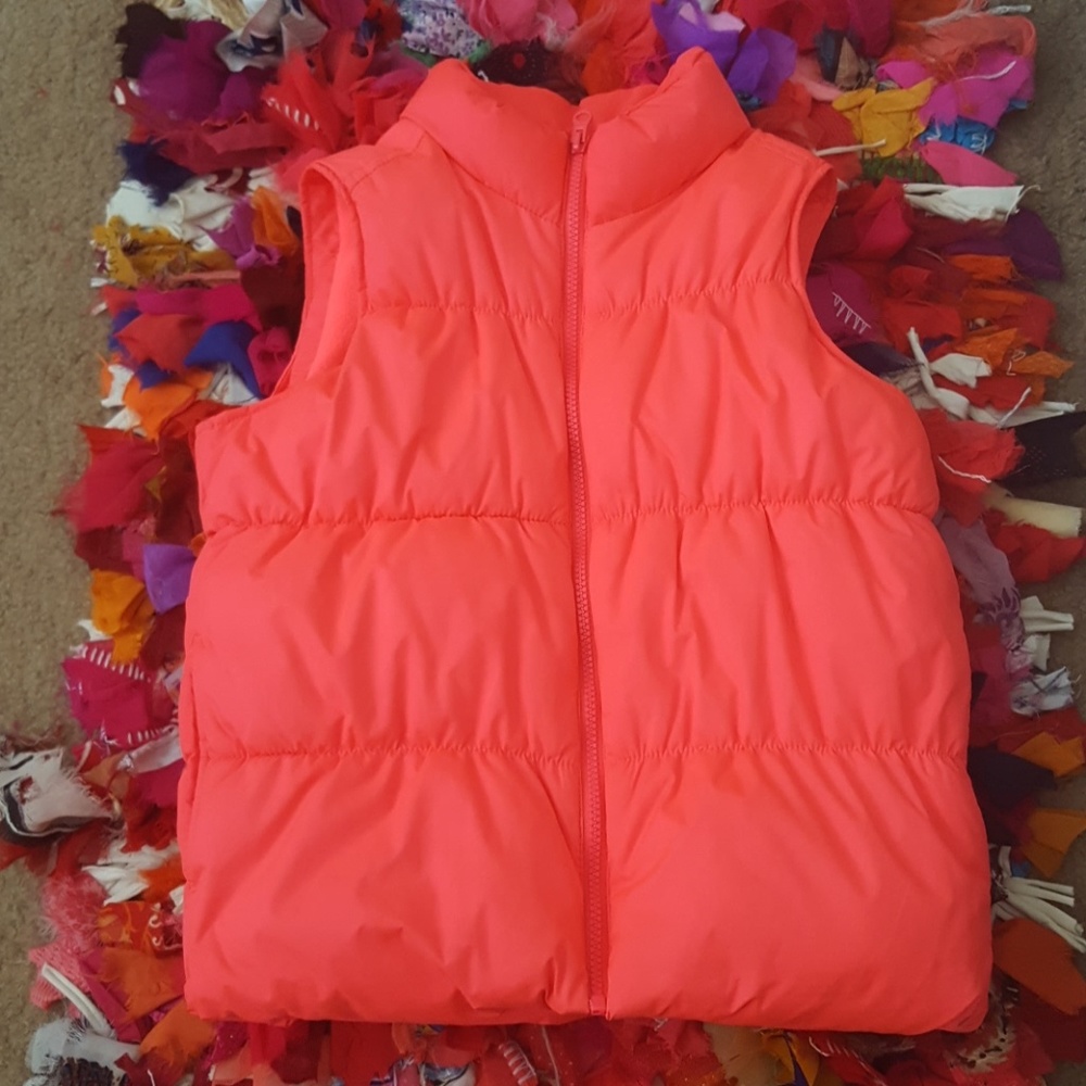 Vest cutoff from the shoulders